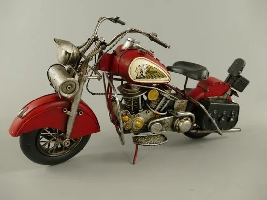 MadDeco blikken Indian motor rood decoratiemodel 42x13x21 cm